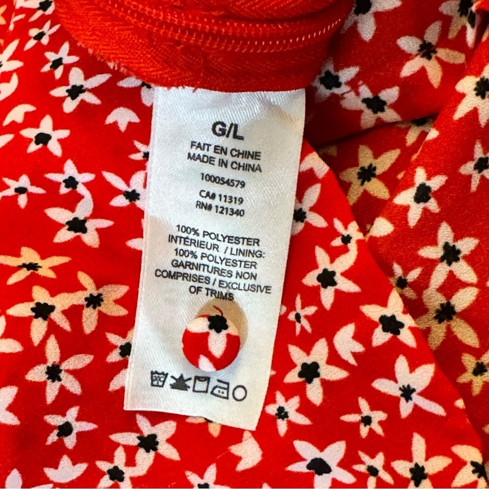 Dynamite Scarlet and Ivory Floral Blouse
#1336 - Picture 5 of 6